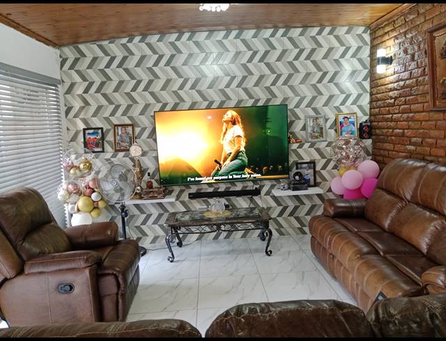 3 BEDROOM HOUSE FOR SALE IN NORTHDALE